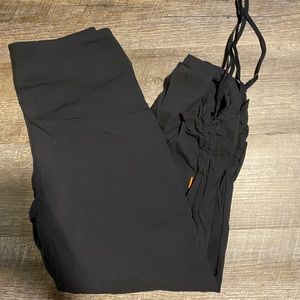 Lucy cropped athletic pants size S EUC